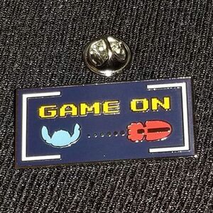 Disney Lilo & Stitch Pin Loungefly Spaceship Game On Video Gamer Arcade Space